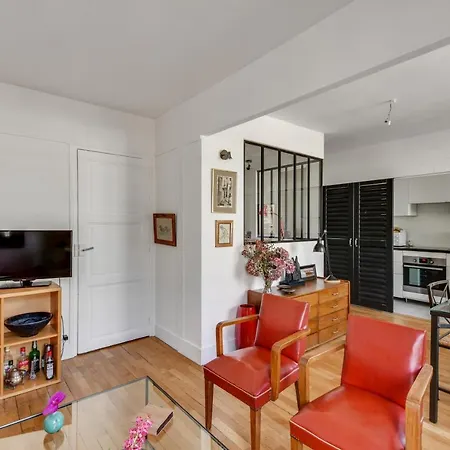 Design With Terrace By Weekome Apartment